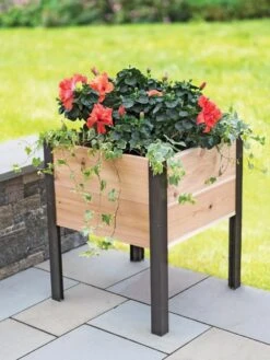Self-Watering Insert For 2’ X 2’ Planter -Plants And Accessories Shop 8597991 1022 tif