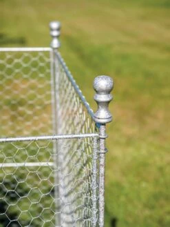 Tall Chicken Wire Critter Fence With Gate -Plants And Accessories Shop 8613260 0082