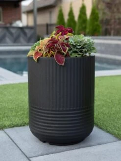 Arden Round Planter -Plants And Accessories Shop 8613267 02V tif